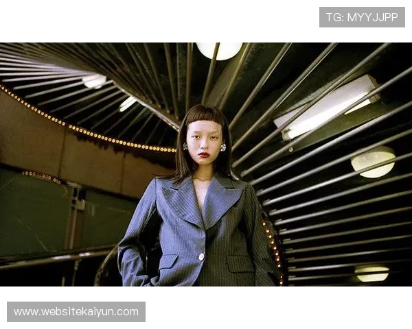 开云电脑版官网产品分类详解，涵盖服装、鞋履、配饰等多种奢华品类